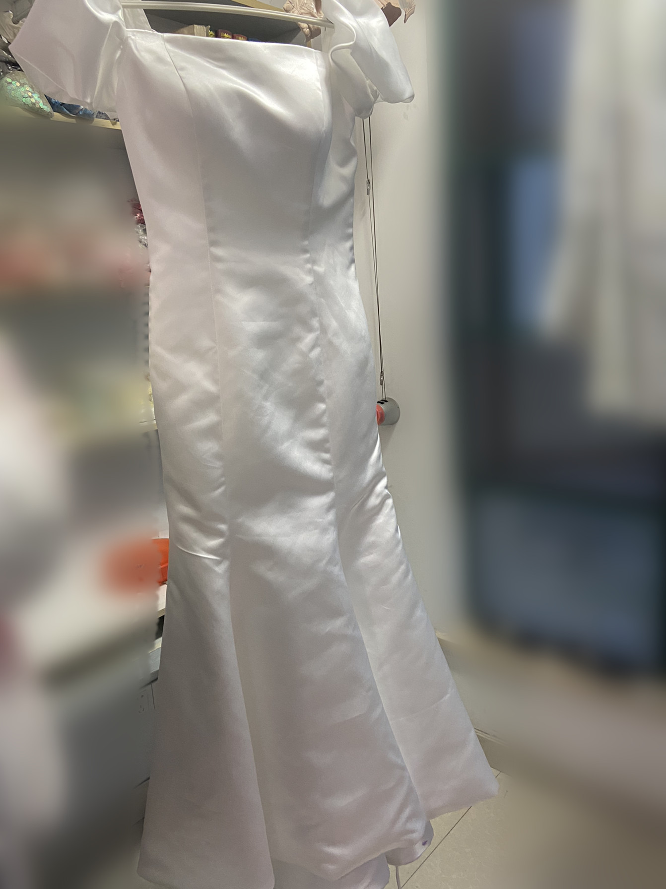 美品！フランス風 ウエディングドレス ホワイト 光沢サテン パフスリーブ 憧れのドレス