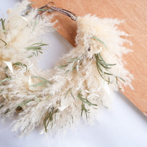 ふわふわパンパスグラスとユーカリのドライフラワーリース＊リース