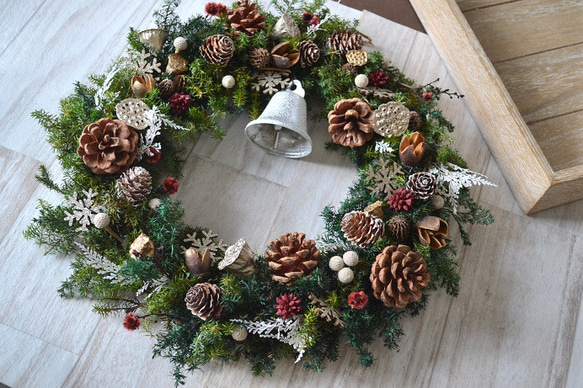 木の実の森＊クリスマスwreath 2枚目の画像