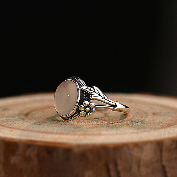 シルバー925  レトロ　楕円形　カルセドニー　リング　指輪　silver925 フリーサイズ 2枚目の画像