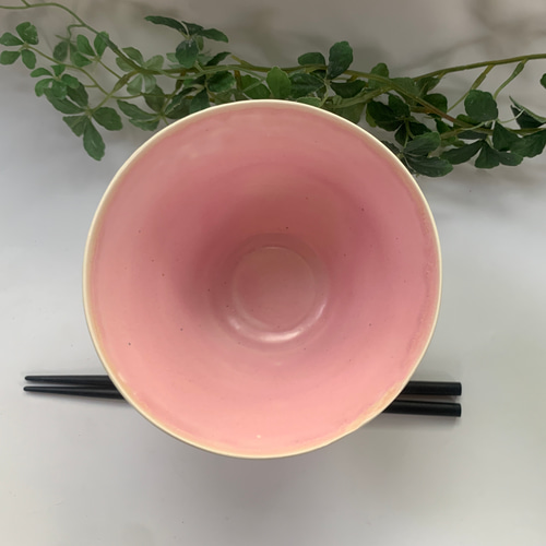 ピンクと淡いグリーンの深い鉢ペア お椀・ボウル・鉢 手作り陶器Rie  