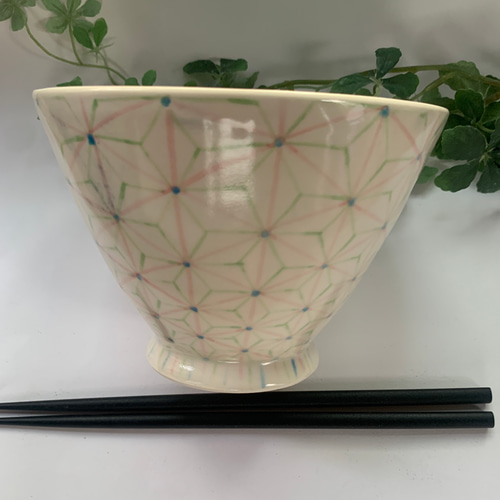 ピンクと淡いグリーンの深い鉢ペア お椀・ボウル・鉢 手作り陶器Rie  