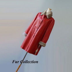 モノトーンに紅一点☆柔らかな手触りのミンクコート赤フード付き　新品レッド本物毛皮