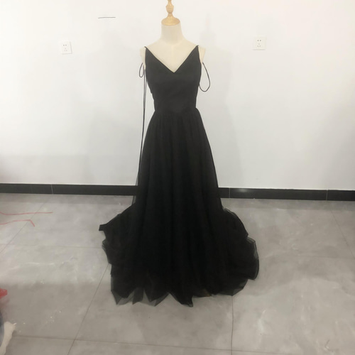 高品質！キャミソール パーティードレス 黒 ソフトチュール 短トレーン  