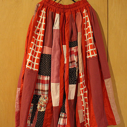 ☆SOLD☆SAYOCAFE、ふんわりかわいいパッチワークスカート(赤系