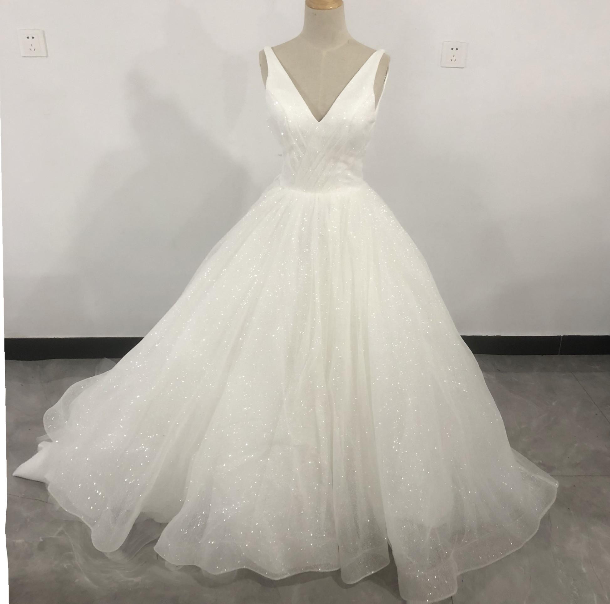 高品質！ ウエディングドレス Vネック キャミソール キラキラグリッターチュール 結婚式/披露宴