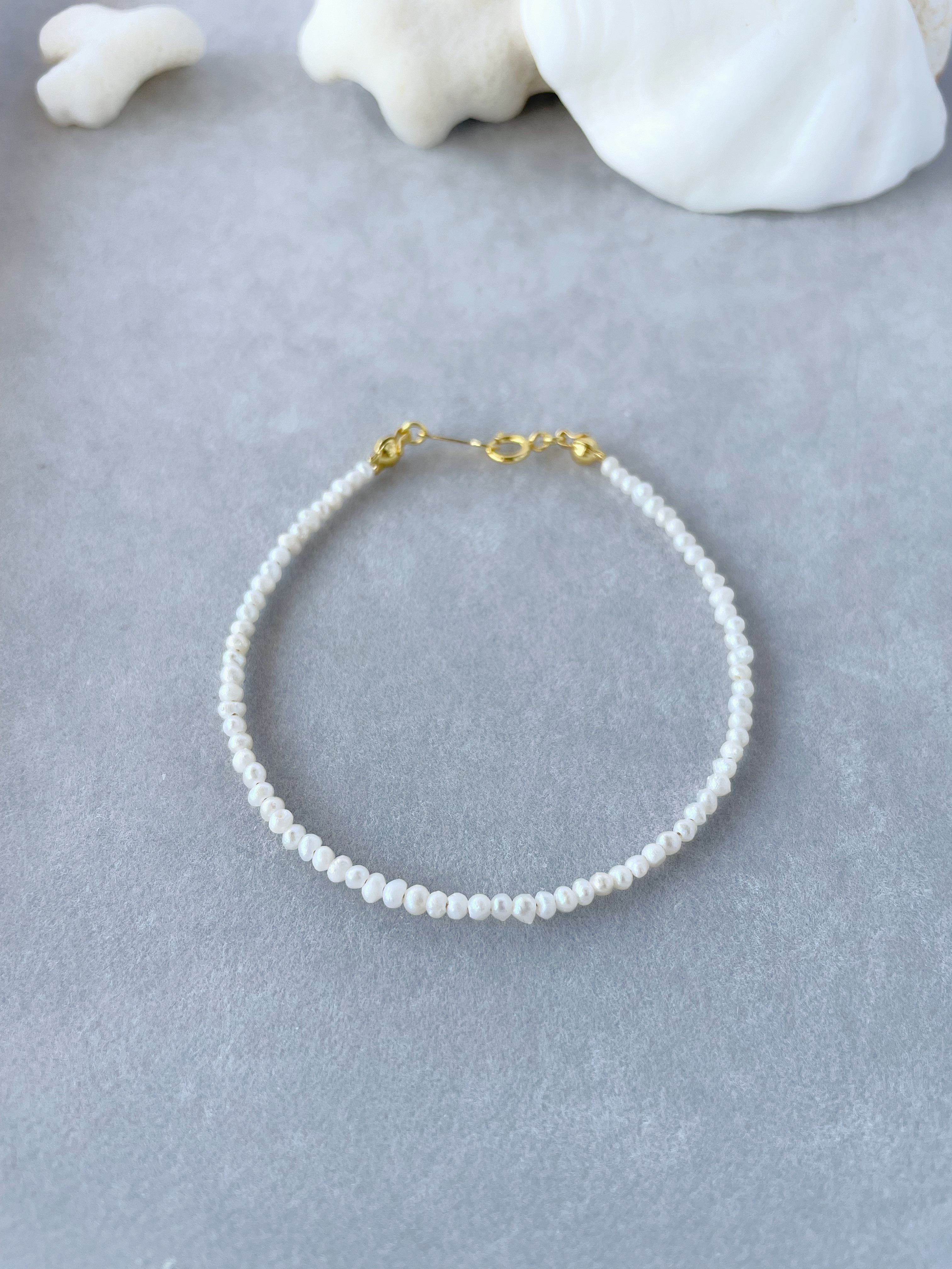 ベビーパール とても小さな 淡水パール ブレスレット ゴールド