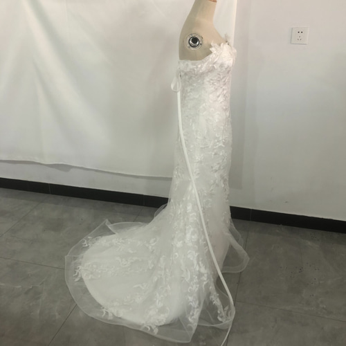 高品質！オフショル ウエディングドレス オフホワイト 3D立体レース