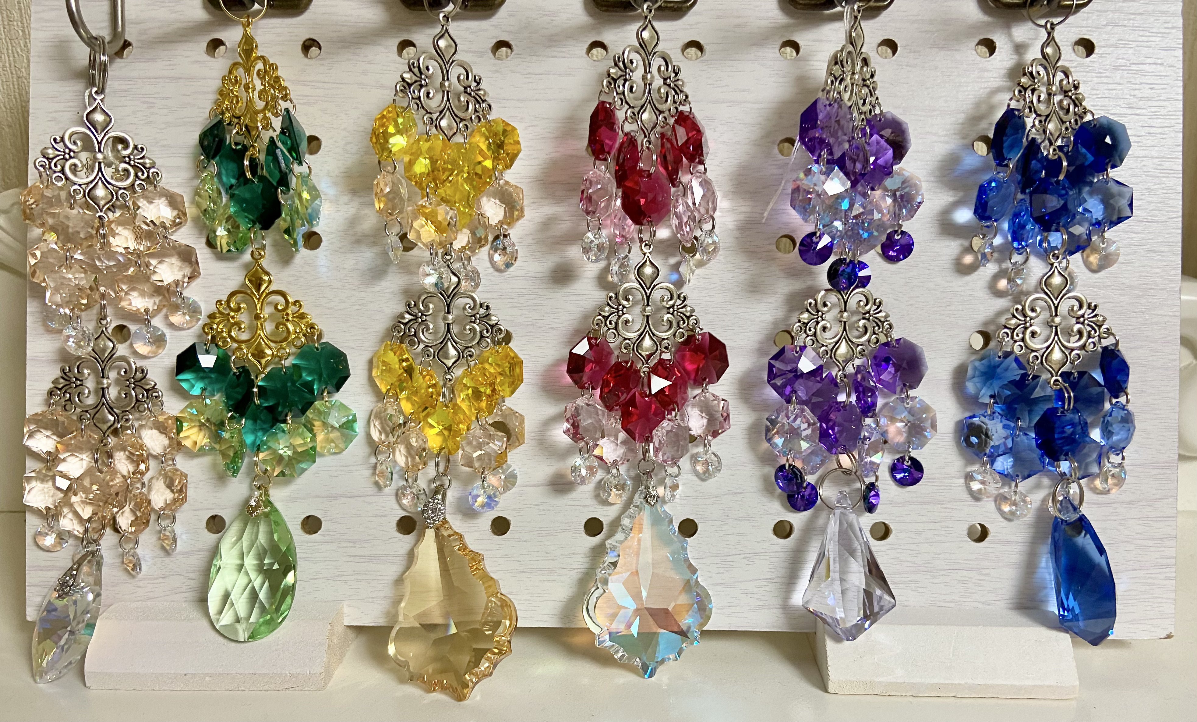 入手困難となった最高品質クリスタル使用シャンデリア風サンキャッチャー