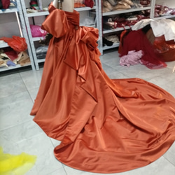 3ways 彩色連身裙，可拆卸燈籠袖 + 緞帶拖尾，赤土色，華麗拖尾，派對/儀式/拍照前拍攝 第6張的照片