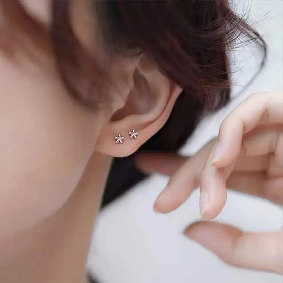 金アレ対応 mini flower pierce (0263) 6枚目の画像