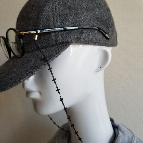 メガネチェーン　マットブラック　ネックレス　  メンズ　クロス　防寒　メガネコード 2枚目の画像