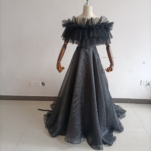 送料無料！豪華！ カラードレス 黑 オフショルダー 人気上昇 2次会  