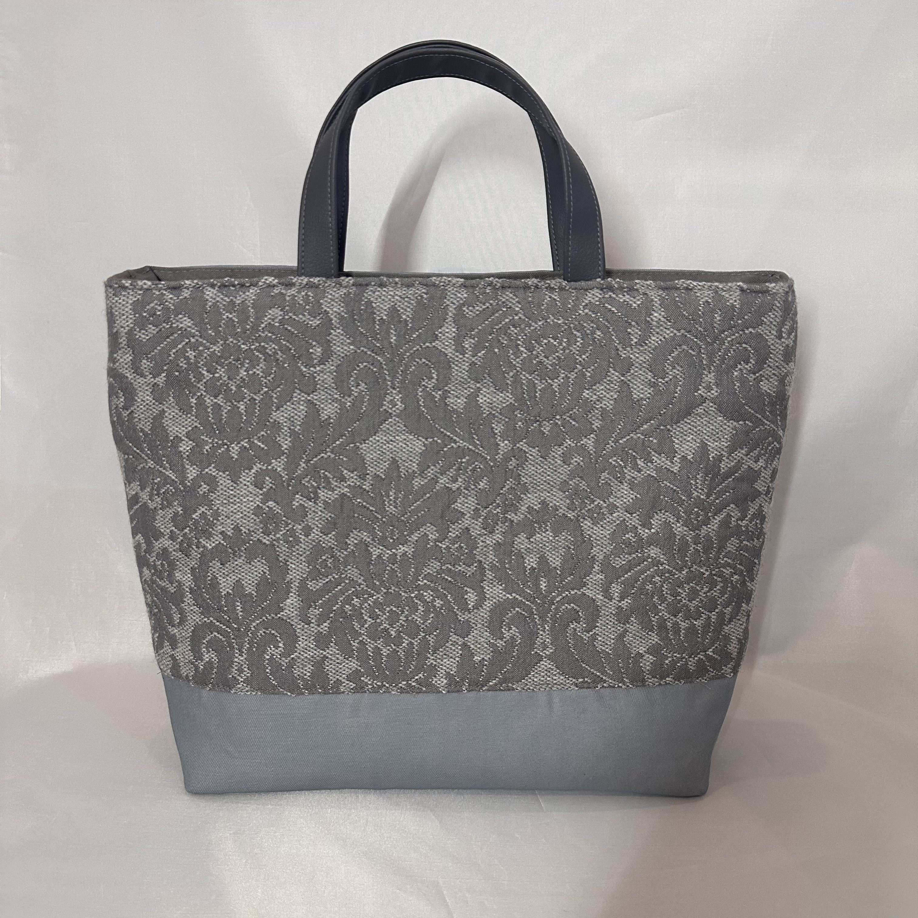 コーチ エンボス加工 グレー トートバッグ COACH グレー トートバッグ