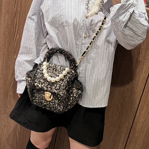 オリジナルデザイン 引き揃え糸パールチェーン付きかぎ針編みバッグ  