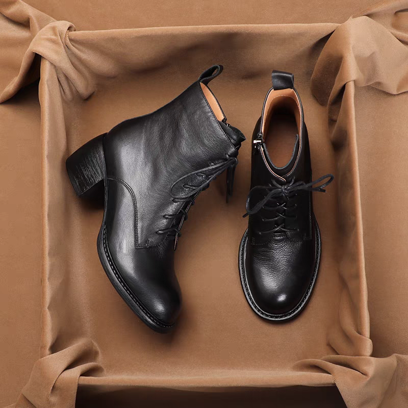 皮、革、レザー ブーツ 本革レースアップブーツ ゆったり 幅広 甲高 とっても楽な ショートブーツ ！編み上げ ブーツ