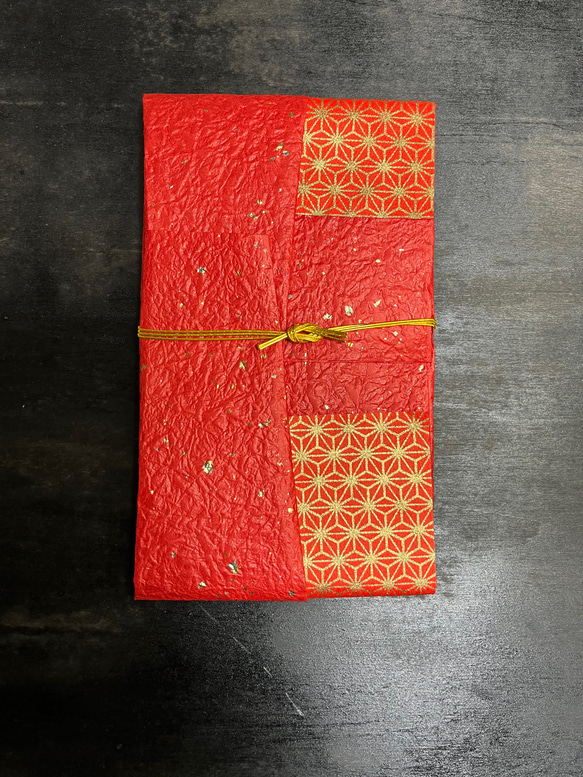 ご祝儀袋   赤のエンボス加工紙と麻の葉模様の友禅和紙 3枚目の画像