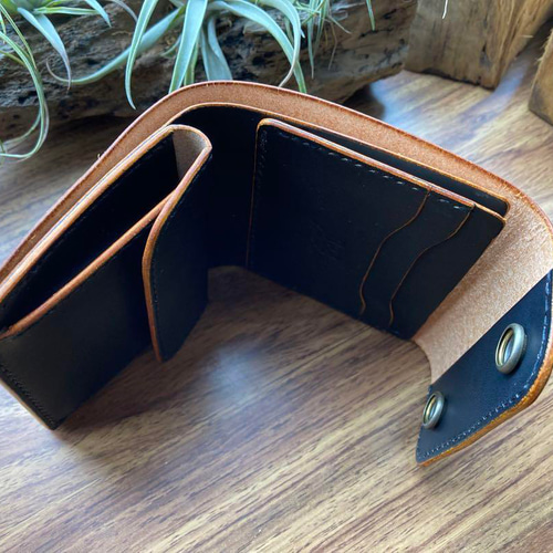 手染め ブラック 本革 三つ折り財布 ヌメ革 手縫い ハンドメイド 三