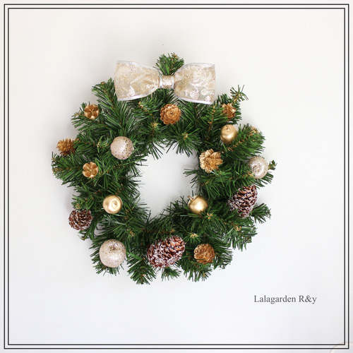 上品シンプル 大人可愛いクリスマスリース ゴールドリボン りんご