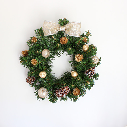 上品シンプル 大人可愛いクリスマスリース ゴールドリボン りんご