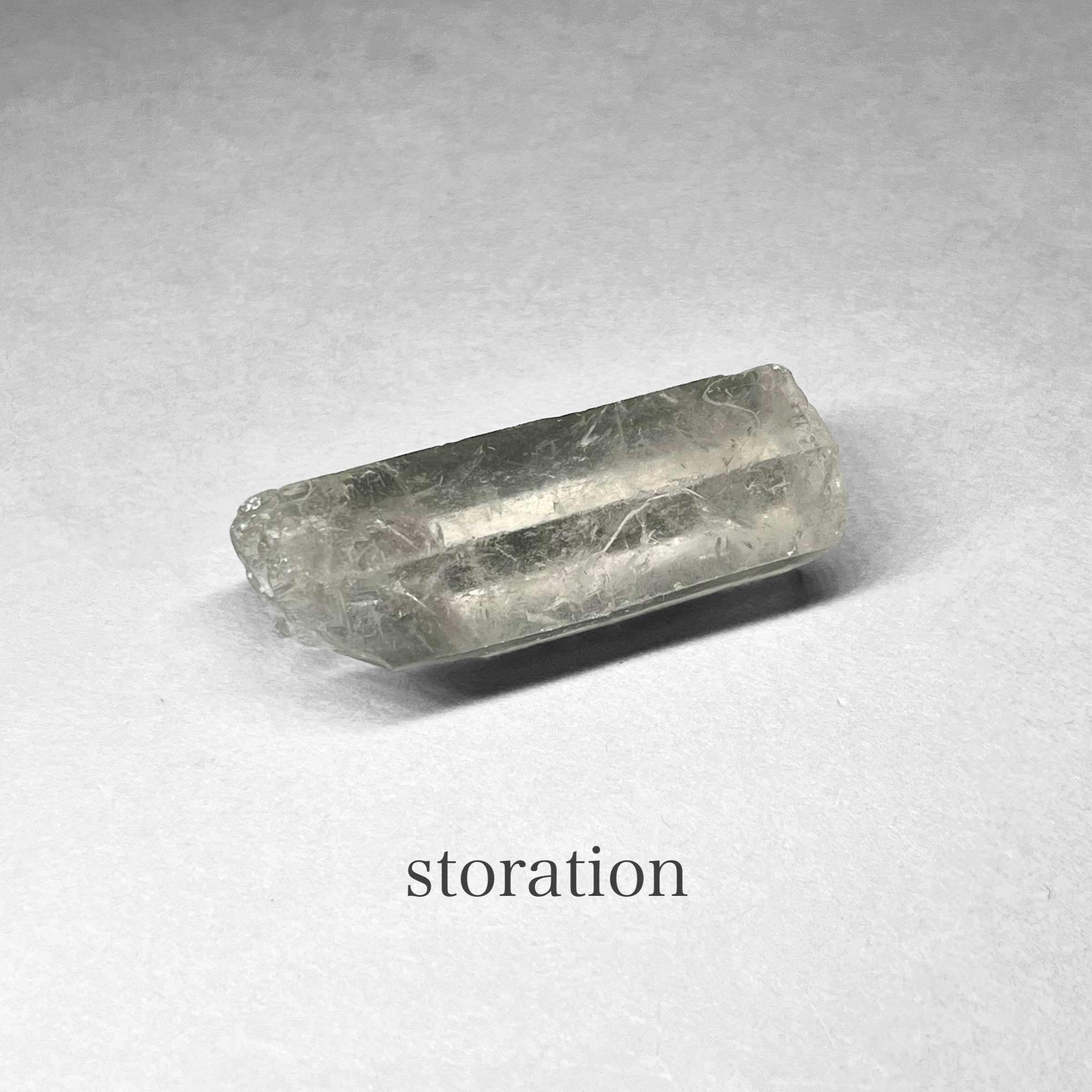 storation：smoky / ストレーション水晶ラフポイント G