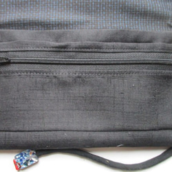 ７３９８　黒の紬の着物で作った和風財布・ポーチ　#送料無料 4枚目の画像
