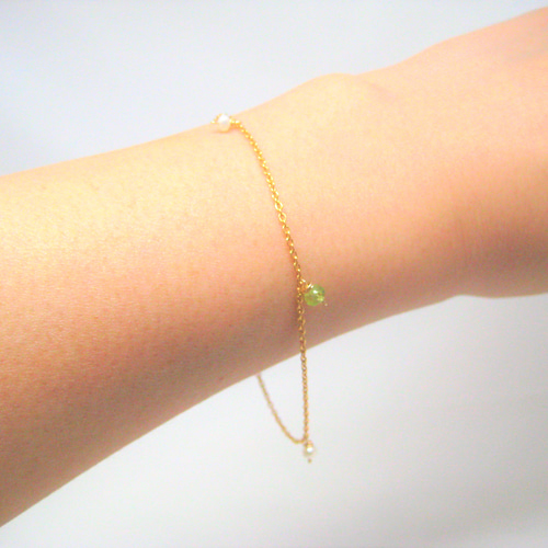 14KGF ペリドットと淡水パールのブレスレット ブレスレット blanche