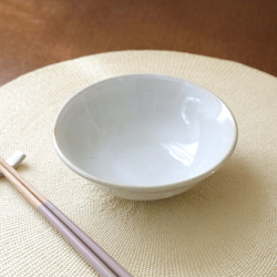 赤陶土と白釉の飯碗 ＊ ２ 3枚目の画像