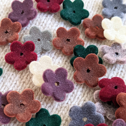 フロッキービーズ フラワー パーツ 20個 花 ベロア ビーズ チャーム 4枚目の画像