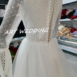 フランス風 オフホワイト フレア袖 ウエディングドレス 3D立体レース刺繍 セクシー 結婚式 /挙式 8枚目の画像