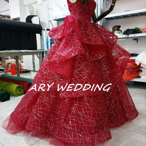 可愛い パーティードレス ワインレッド トレーン 二次会 くるみボタン  