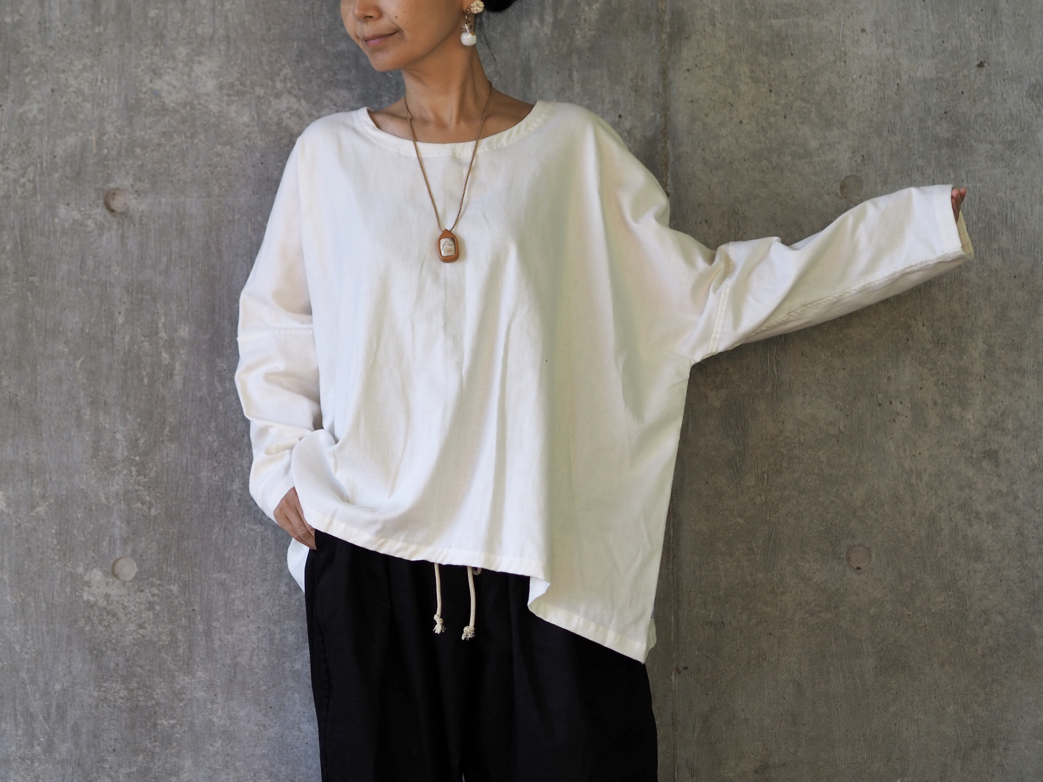 ふわっと起毛コットン、シンプル長袖トップス/ホワイト