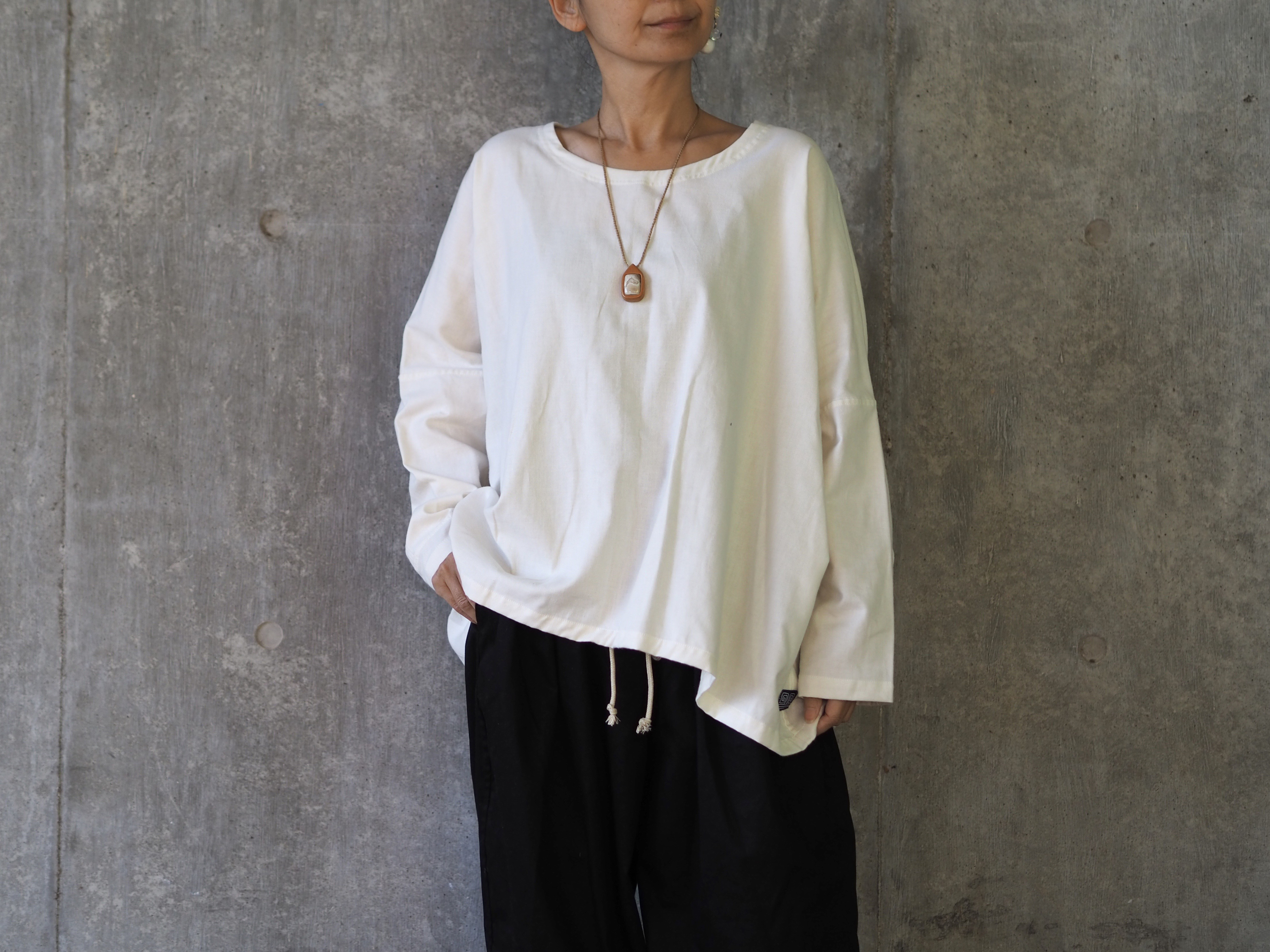 ふわっと起毛コットン、シンプル長袖トップス/ホワイト