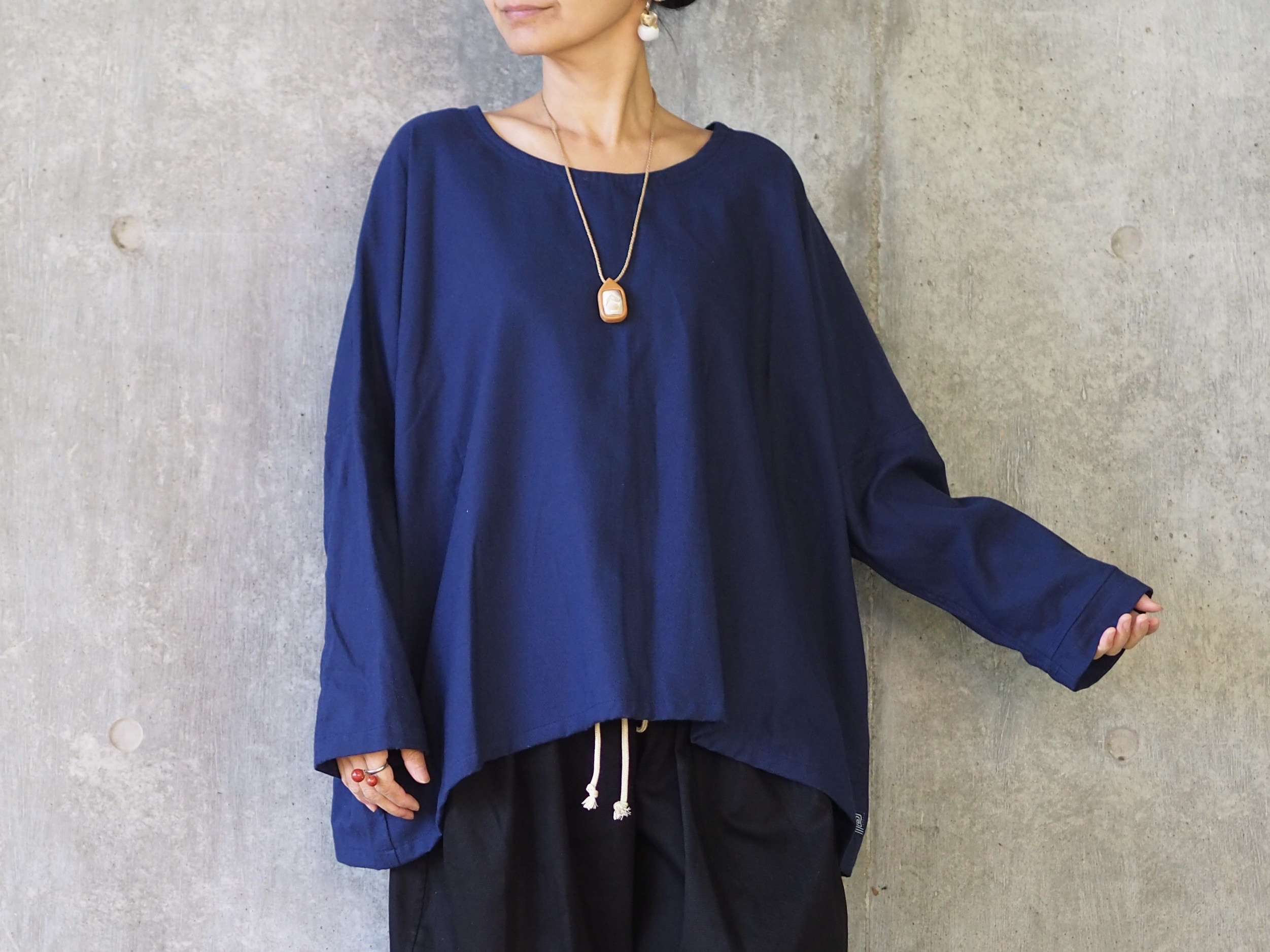 ふわっと起毛コットン、シンプル長袖トップス/ホワイト