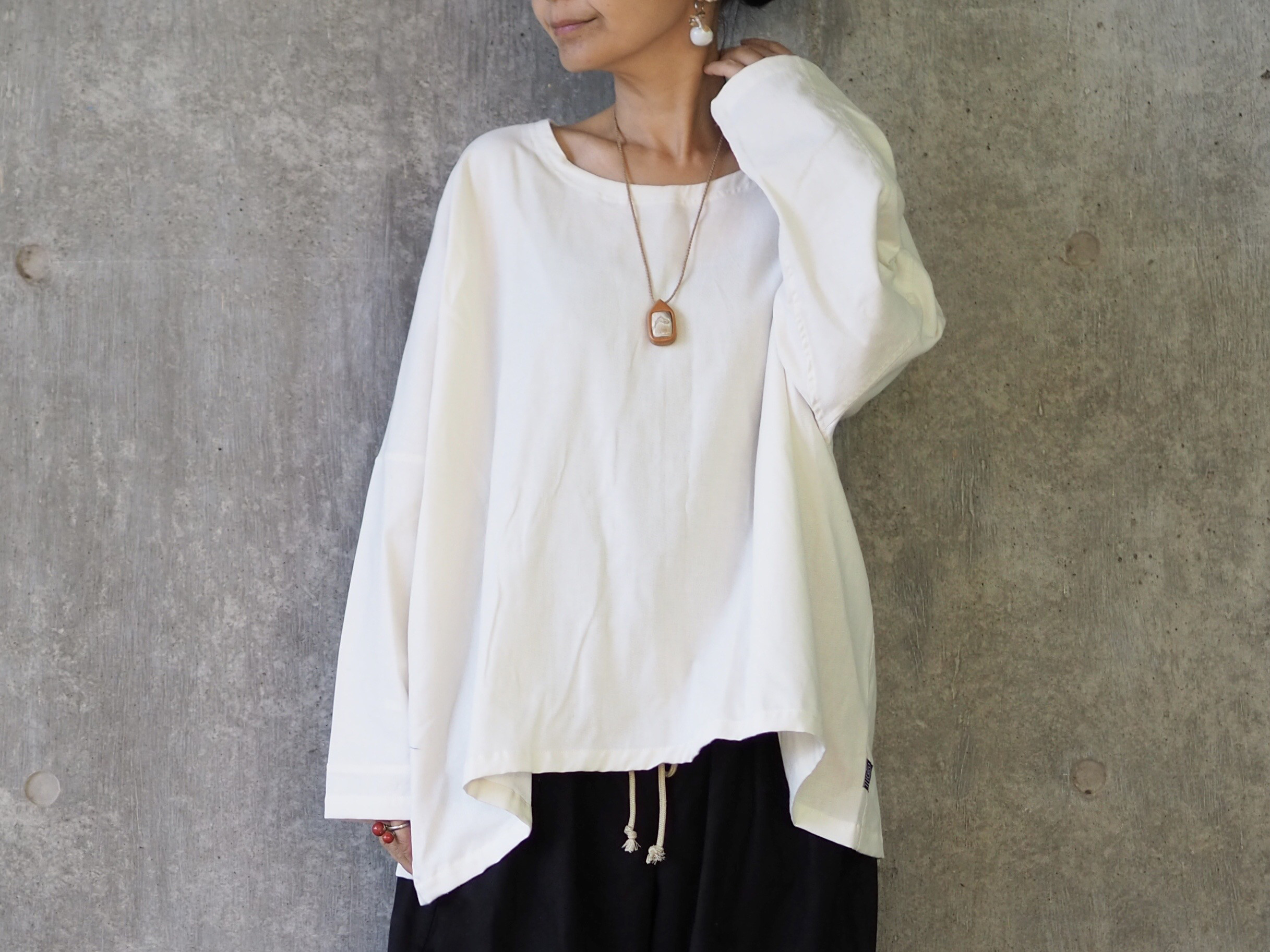 ふわっと起毛コットン、シンプル長袖トップス/ホワイト