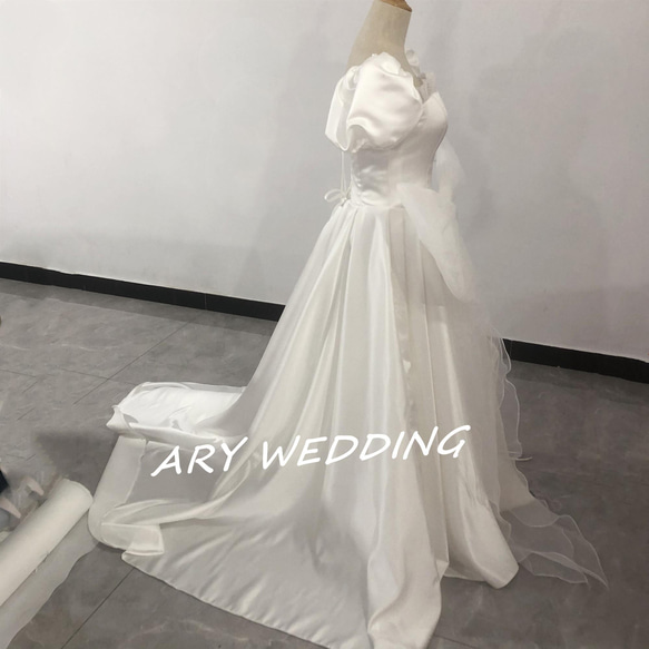 豪華！新娘婚紗可拆大絲帶罩裙令人垂涎的禮服婚禮 第4張的照片
