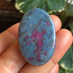 ルビーインカイヤナイト 天然石 6181 天然石 Aun planet（発送は月水金