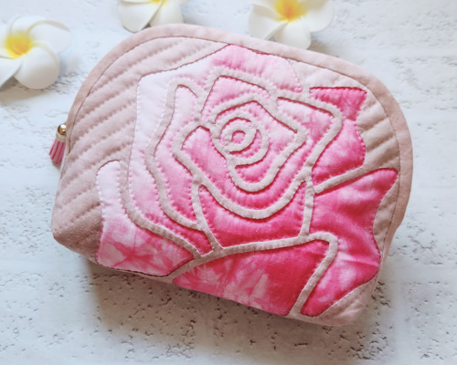 大きめ♪バラのステンドグラスキルトのポーチ＊キャシー中島