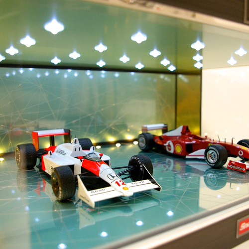 1/18、2台展示可・Mターコイズ・ディスプレーBOX /LED40灯・ネオ 