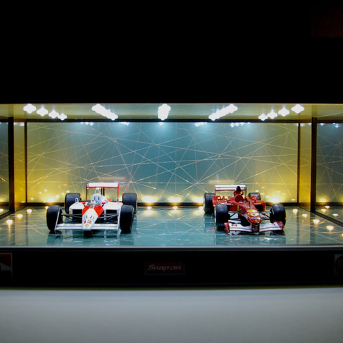 モネ1/18展示可・W&B・ディスプレーBOX/LED40灯・ネオジオラマ 1/18、2台展示可・Mターコイズ・ディスプレーBOX /LED40灯・ネオ