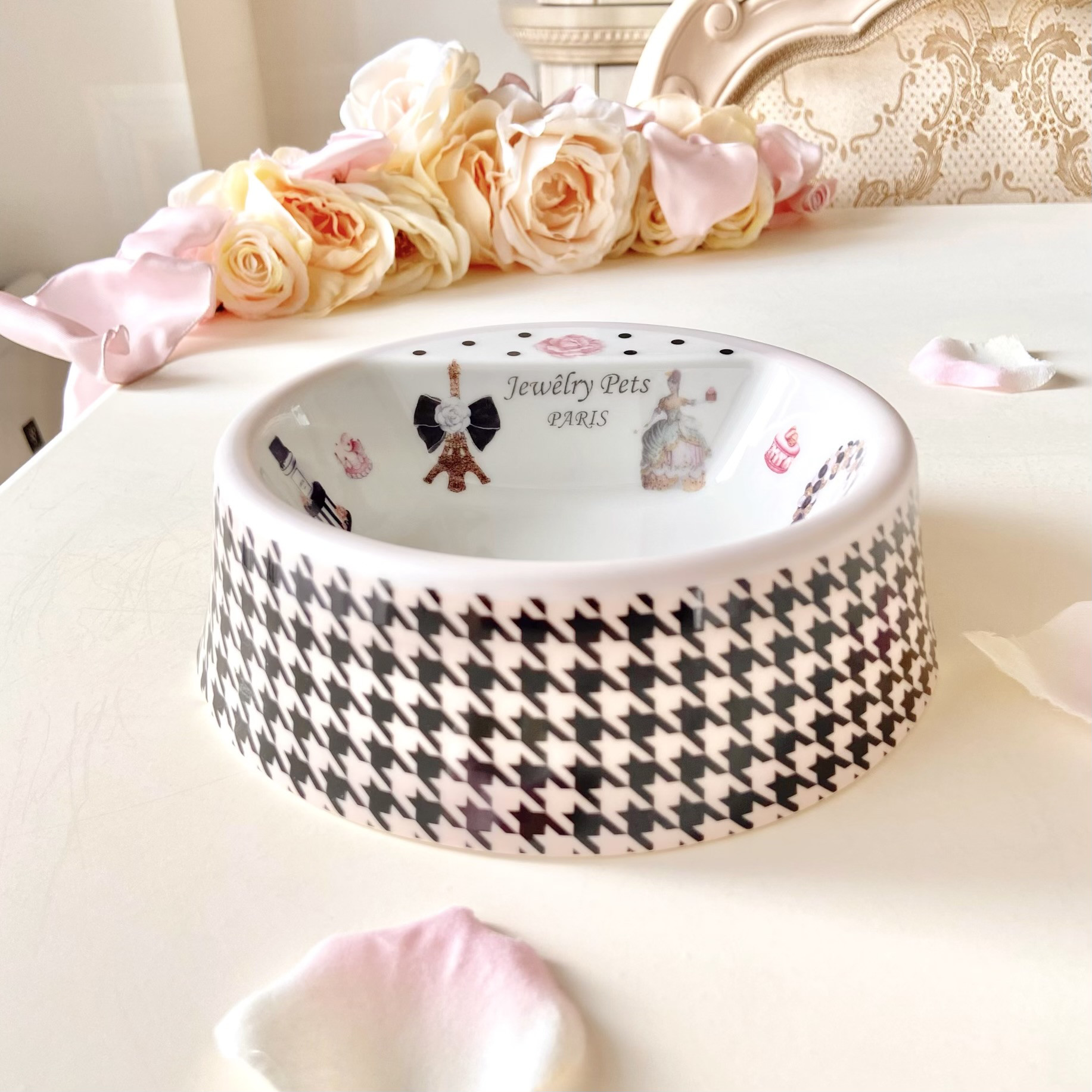 お姫様なワンちゃん用　フードボウル(ピンク千鳥) 5,544円