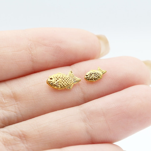 1g 純金 たい焼き 金細工 金製品 24金K24 めで鯛 純金たいやきのお守り(大 約1g)】 24金 K24 御守り 鯛