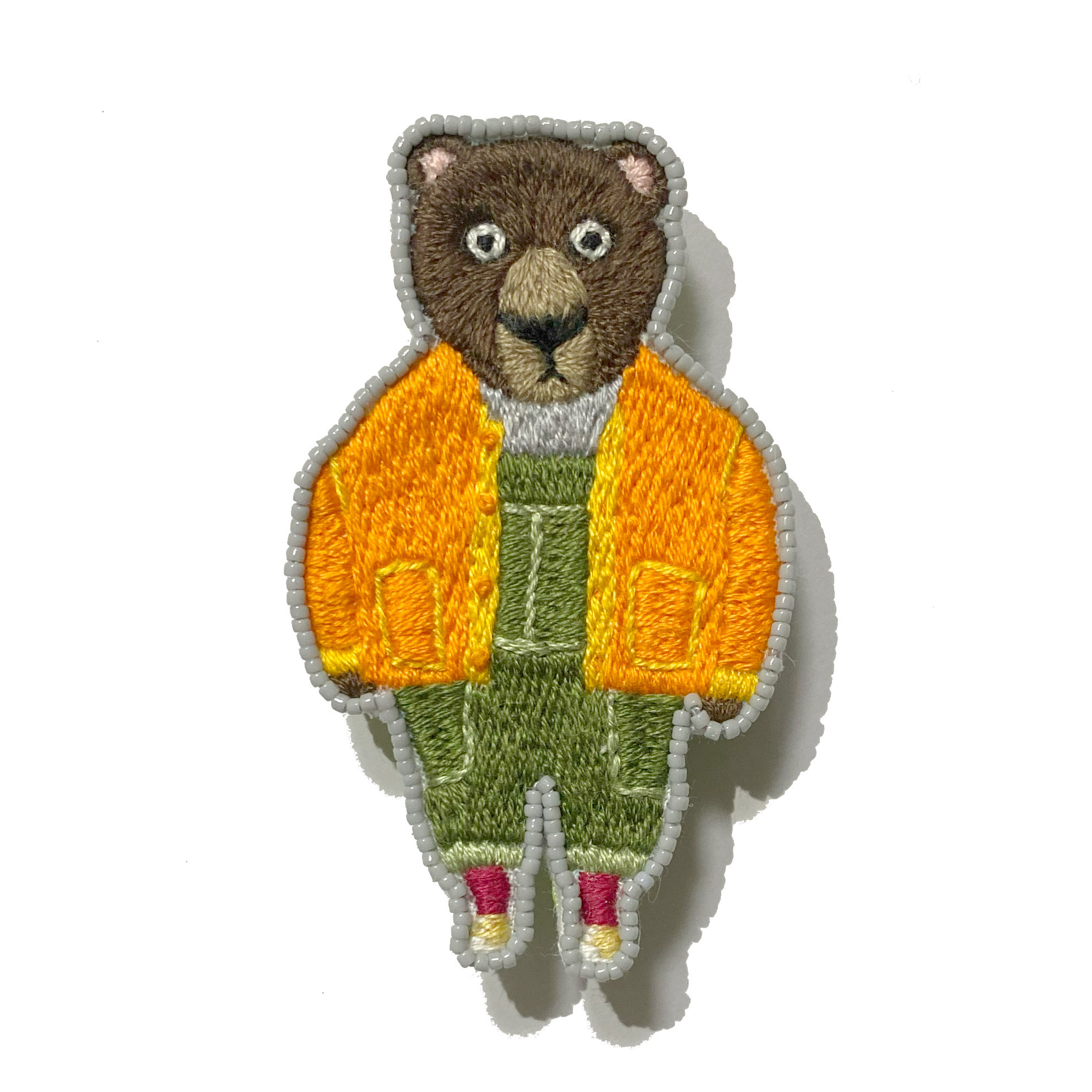 人目が気になるクマ