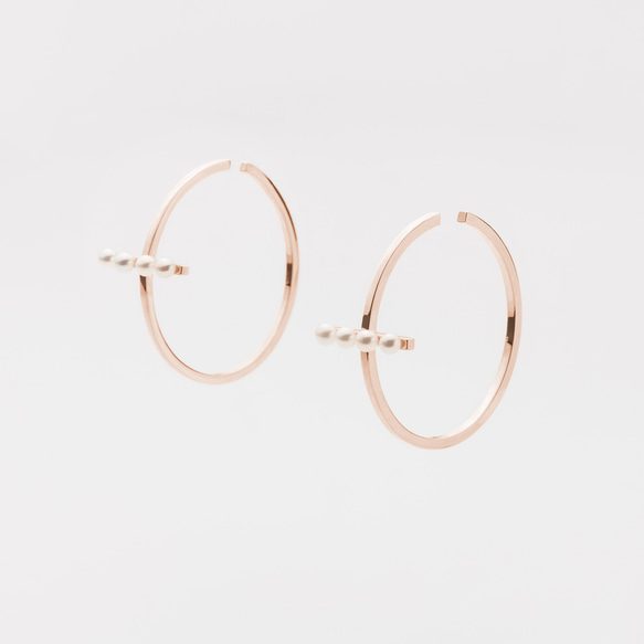⎨Delphine 耳環 ❊ 輕巧時尚⎬ 不挑耳型的掛式耳環設計 / 一對 第2張的照片