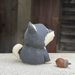 柴犬　(黒）　O-408-2　　陶製　/Shiba Inu/柴犬 2枚目の画像