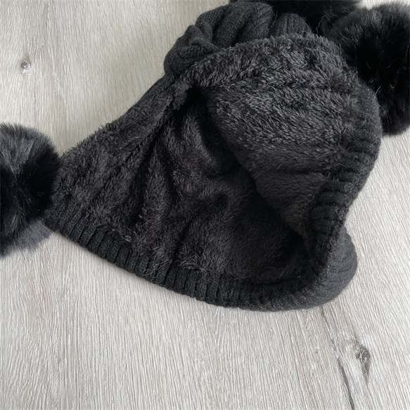 防寒 編み物  春 秋 冬 耳当て付きニット帽子 帽子 ポンポン付き  レディース 7枚目の画像