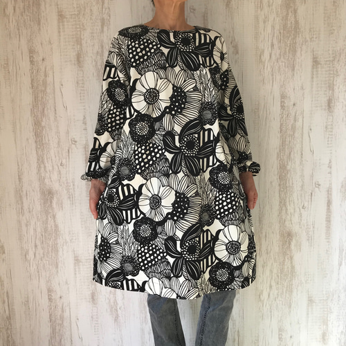 細コール天 大きな花柄 ゆ〜ったり チュニックor割烹着 チュニック