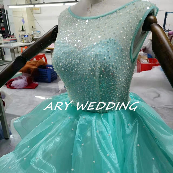 高品質！ハンドメイドパール  カラードレス 可愛い プリンセスライン  憧れのドレス　花嫁/結婚式 6枚目の画像