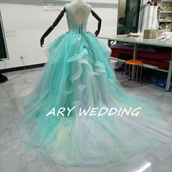 高品質！ハンドメイドパール  カラードレス 可愛い プリンセスライン  憧れのドレス　花嫁/結婚式 2枚目の画像