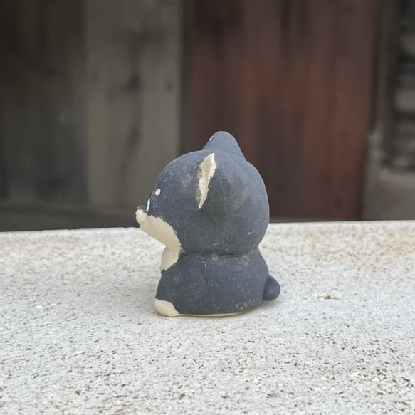 奇瓦瓦小孩(黑棕褐色) O-411-1 陶瓷/Chihuahua/Chihuahua 第5張的照片